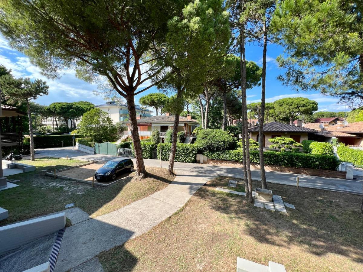 Prassitele Apartments Lignano Sabbiadoro Eksteriør billede